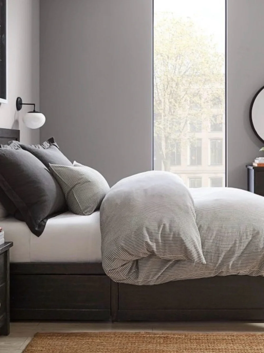 Pottery Barn Wheaton Stripe Duvet Cover in White and Gray - King